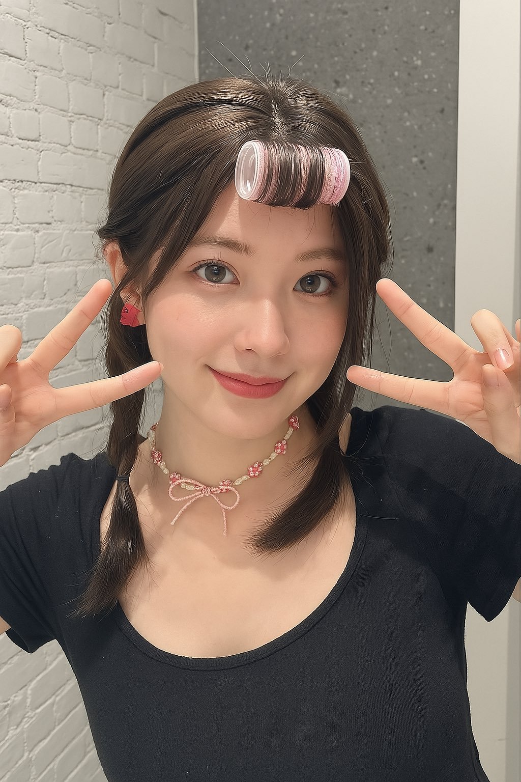 AI还是真人？“HongKongDoll”愚人节发露脸小视频