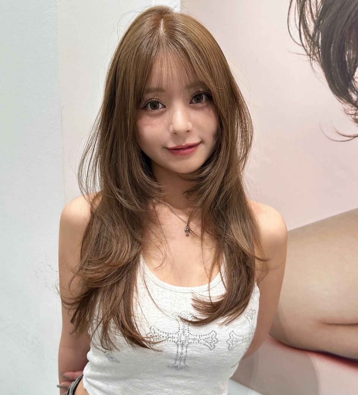 日本排球王子“高桥蓝”脚踏两条船,与河北彩花和网红uka.同时交往