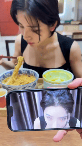 「求出处」“搅屎双棍”IG上的快手风土味小视频，女主有点意思